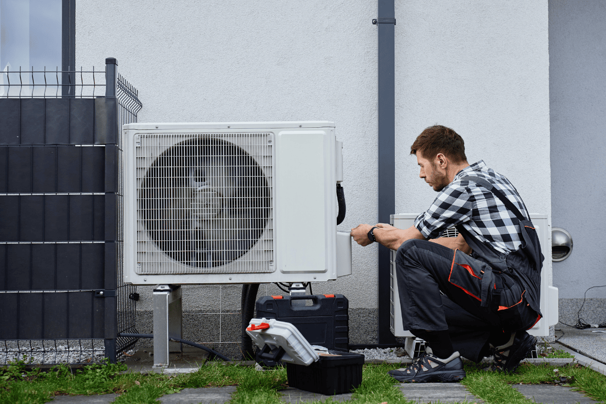 Heat pump outdoor unit